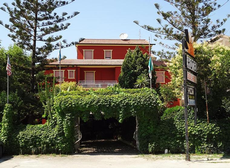 בריאטיקו Hotel Ristorante Solari מראה חיצוני תמונה