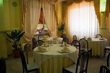 בריאטיקו Hotel Ristorante Solari מראה חיצוני תמונה